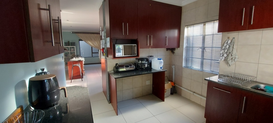 4 Bedroom Property for Sale in Bayswater Free State